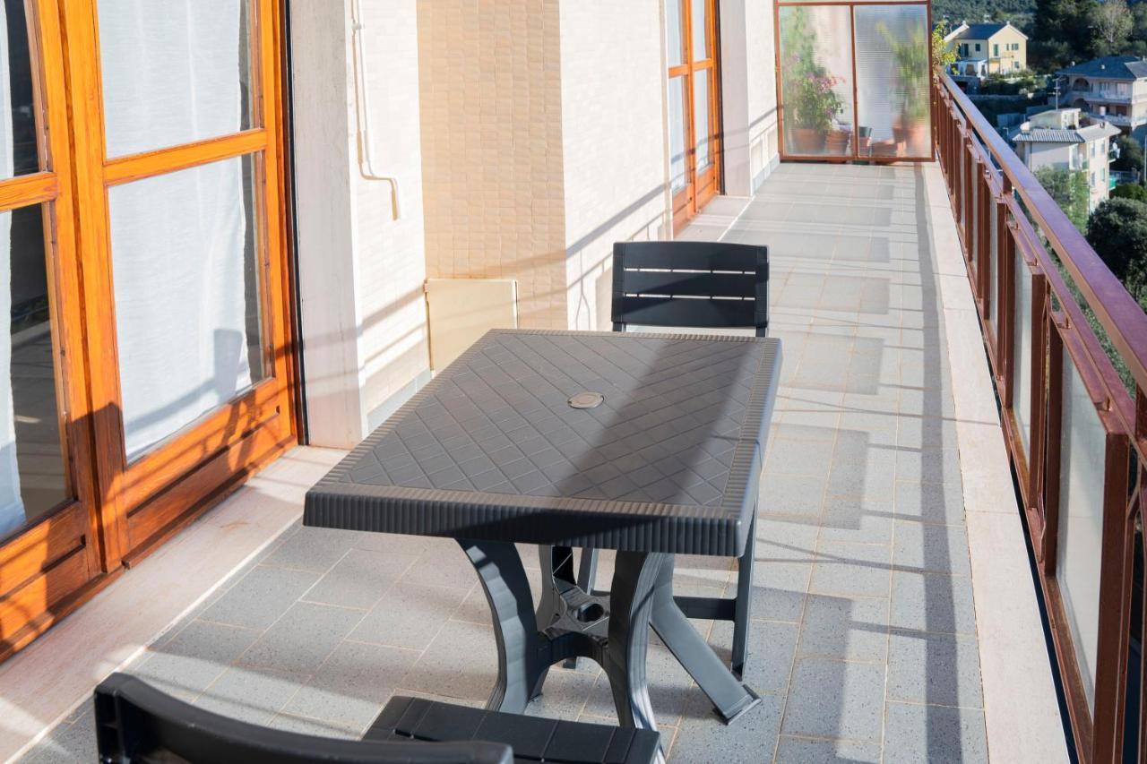 093 - Casa Panorama, Vista Mare E Vista Portofino, 500 Metri Centro Di Chiavari, Posto Auto Gratis Incluso Apartman Kültér fotó